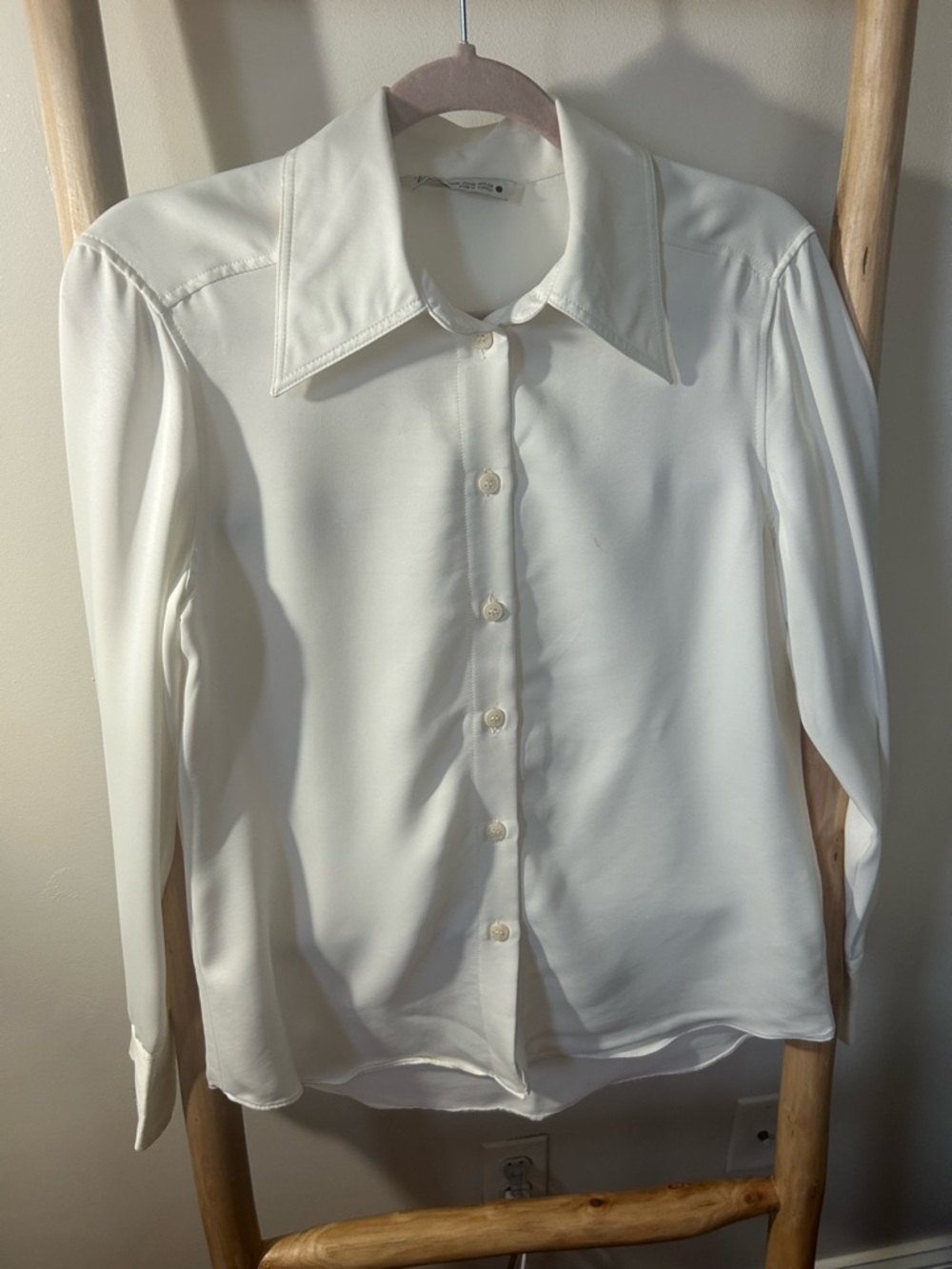 Zara Cream Button-Front Long Sleeve Shirt